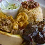 Buffalos Wings N' Things company logo